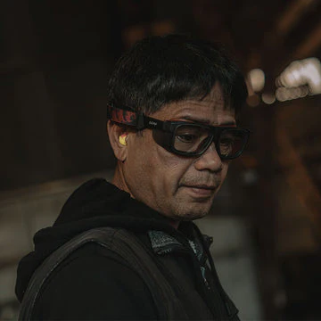 Converts Matte Graphite/Red Frame Clear Lens - Image 8
